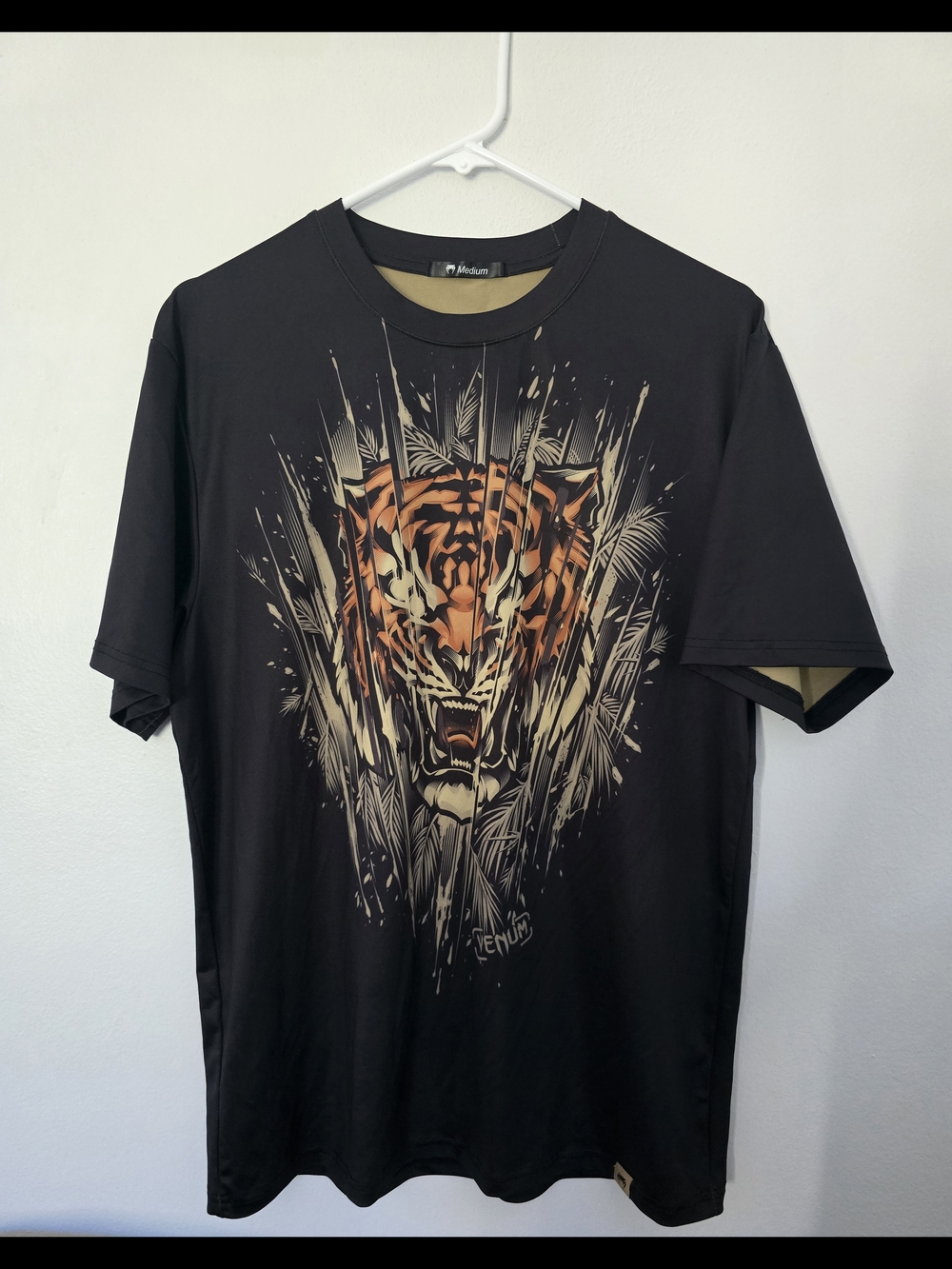 Venum Tiger Men's Dry Tech T-Shirt - Black/Neon Orange Medium